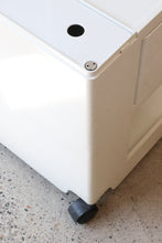 Load image into Gallery viewer, Short Boby Trolley By Joe Colombo