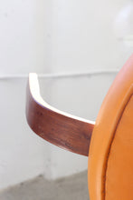 Load image into Gallery viewer, Tripod Bentwood Stool