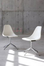 Load image into Gallery viewer, Fiberglass Swivel Chairs - Pair