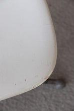 Load image into Gallery viewer, Fiberglass Swivel Chairs - Pair