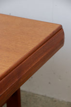 Load image into Gallery viewer, Teak Coffee Table By Johannes Andersen