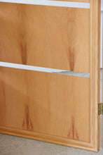 Load image into Gallery viewer, Oak Wood Room Divider