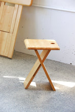 Load image into Gallery viewer, Square Blonde Wood Folding Stool