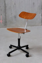 Load image into Gallery viewer, Wood KEVI Task Chair