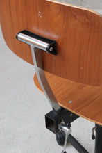 Load image into Gallery viewer, Wood KEVI Task Chair