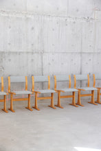 Load image into Gallery viewer, Set Of 6 Mid Century Beech Dining Table Chairs