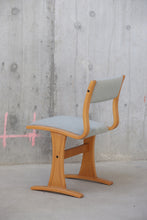 Load image into Gallery viewer, Set Of 6 Mid Century Beech Dining Table Chairs