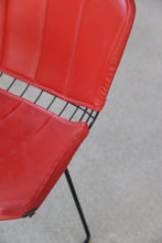 Load image into Gallery viewer, Set Of 4 Black & Red Knoll Bertoia Chairs