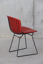 Load image into Gallery viewer, Set Of 4 Black & Red Knoll Bertoia Chairs