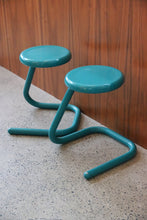 Load image into Gallery viewer, Short Paperclip Stools