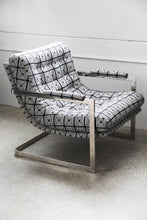 Load image into Gallery viewer, Mid Century Scoop Chair