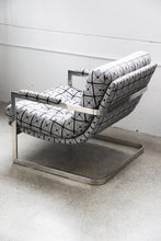 Load image into Gallery viewer, Mid Century Scoop Chair