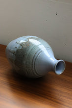 Load image into Gallery viewer, Blue Drippy Weedpot
