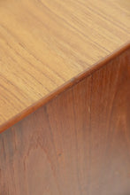 Load image into Gallery viewer, Danish Modern &quot;Series 7&quot; Chairs By Fritz Hansen
