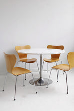 Load image into Gallery viewer, Danish Modern &quot;Series 7&quot; Chairs By Fritz Hansen
