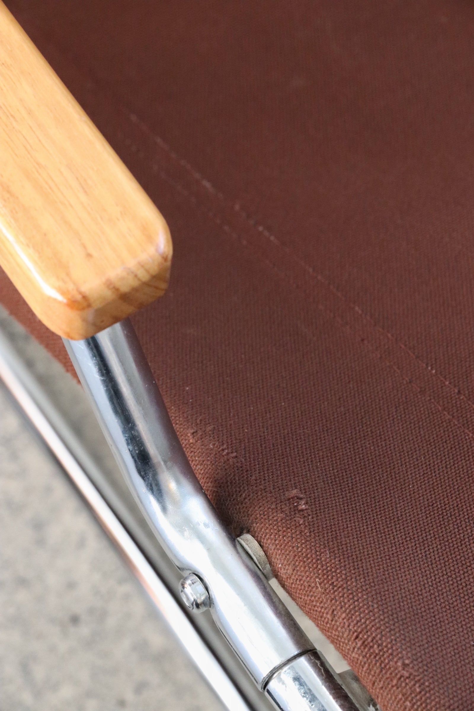 Uchida 'Z' Folding Chair – In The Comfort Of