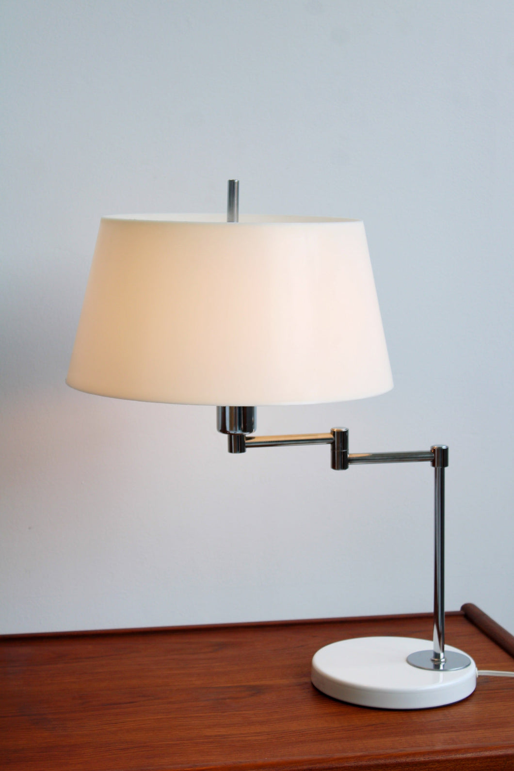 Plastic & Chrome Swing Arm Table Lamp
