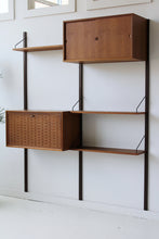 Load image into Gallery viewer, 2 Bay Royal System By Poul Cadovius
