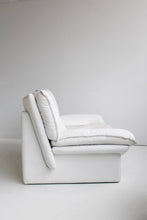 Load image into Gallery viewer, Nicoletti Style Loveseat
