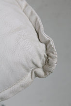 Load image into Gallery viewer, Nicoletti Style Loveseat

