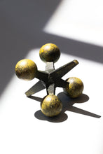 Load image into Gallery viewer, Iron Jax Object
