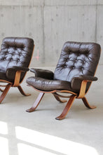 Load image into Gallery viewer, Sculptural Teak &amp; Leather Lounge Chair
