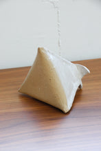 Load image into Gallery viewer, Triangle Weed Pot
