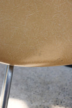 Load image into Gallery viewer, 1950's DAX Eames Fiberglass Chair
