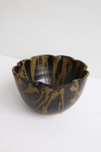 Load image into Gallery viewer, Studio Pottery Scalloped Edge Bowl
