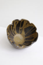 Load image into Gallery viewer, Studio Pottery Scalloped Edge Bowl
