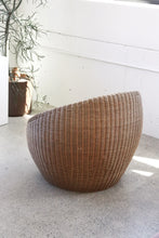 Load image into Gallery viewer, Wicker Pod Chair
