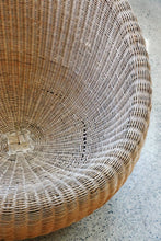 Load image into Gallery viewer, Wicker Pod Chair
