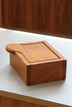 Load image into Gallery viewer, Handmade Oak Keepsake Box
