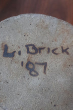 Load image into Gallery viewer, 1987 Studio Pottery Vase
