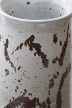 Load image into Gallery viewer, 1987 Studio Pottery Vase
