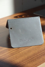 Load image into Gallery viewer, Metal Arch Bookends
