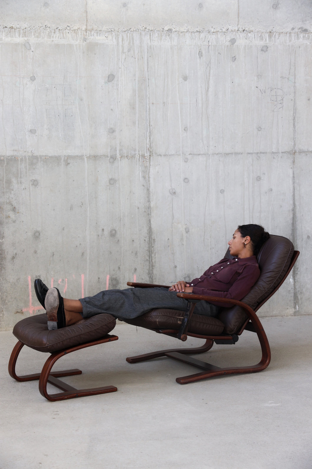 Westnofa Leather Recliner & Ottoman
