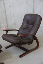 Load image into Gallery viewer, Westnofa Leather Recliner &amp; Ottoman
