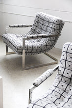 Load image into Gallery viewer, Mid Century Scoop Chair
