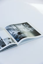 Load image into Gallery viewer, Architect: Richard Meier
