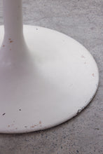 Load image into Gallery viewer, Vintage White Tulip Dining Table
