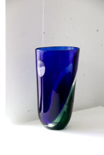 Load and play video in Gallery viewer, Murano Vase By Archimede Seguso
