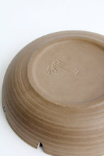 Load image into Gallery viewer, Large Brown &amp; White Heath Ashtray
