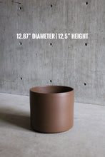 Load image into Gallery viewer, Brown Gainey Planters
