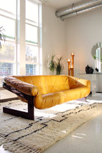 Load image into Gallery viewer, Percival Lafer MP-133 Sofa
