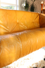 Load image into Gallery viewer, Percival Lafer MP-133 Sofa
