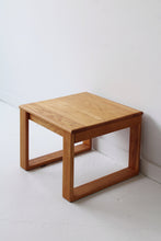 Load image into Gallery viewer, Square Oak Side Table
